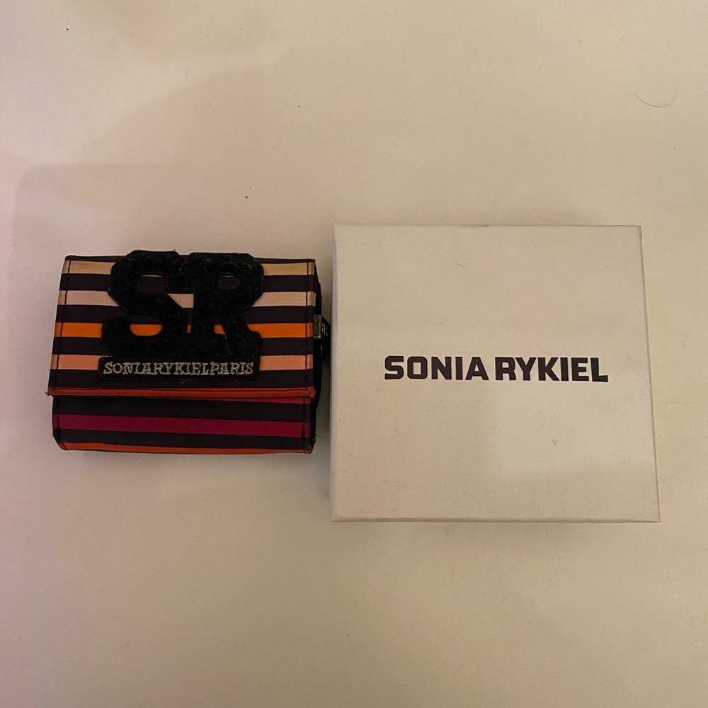 Sonia Rykiel Paris Striped Wallet no come with box anymore